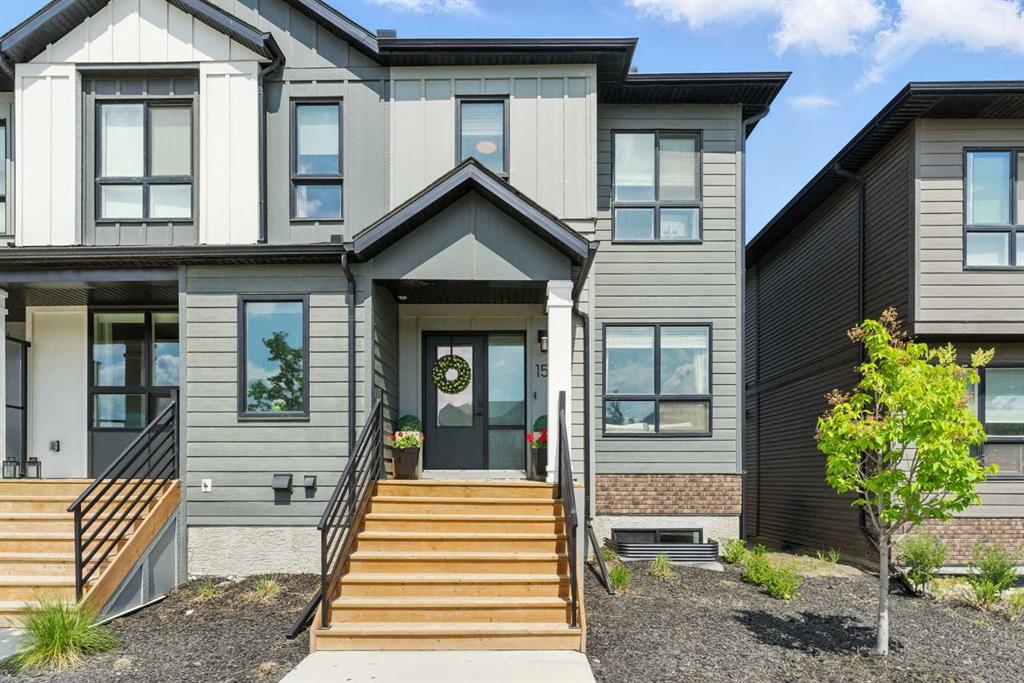 Picture of 15 Silverton Glen Green SW, Calgary Real Estate Listing