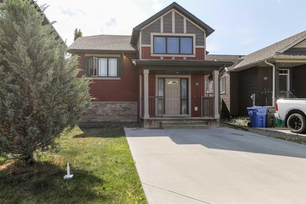 Picture of 147 Blackwolf Way N, Lethbridge Real Estate Listing