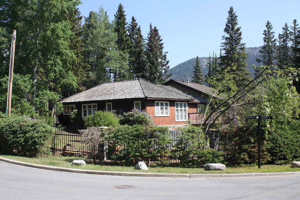 Picture of 140 Kootenay Avenue , Banff Real Estate Listing