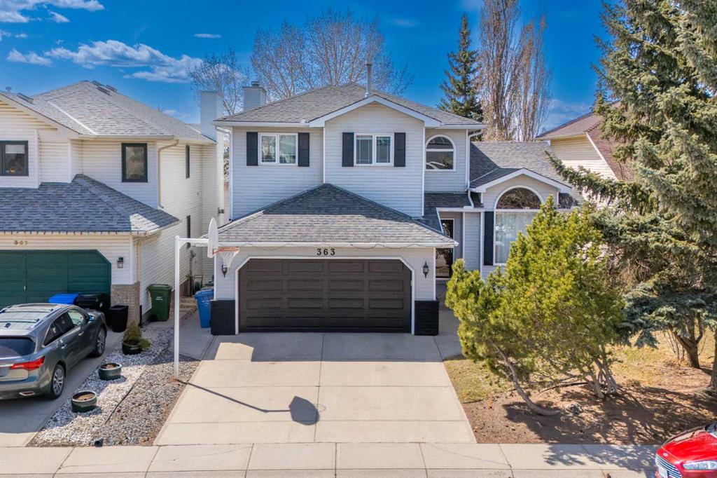 Picture of 363 Hawktree Circle NW, Calgary Real Estate Listing
