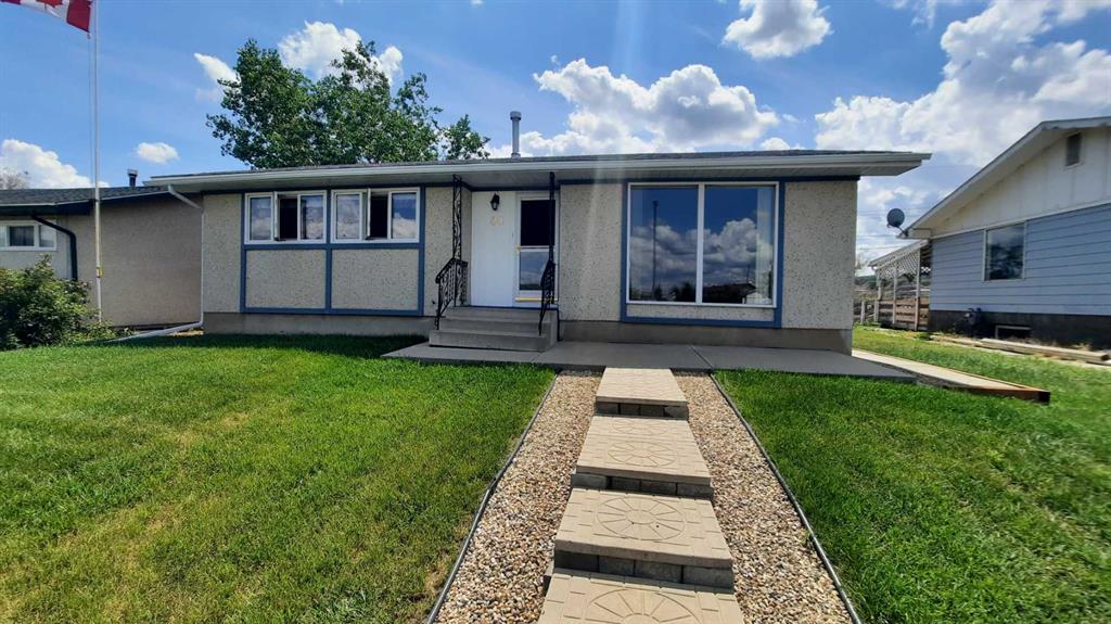 Picture of 40 Cedar Crescent , Drumheller Real Estate Listing