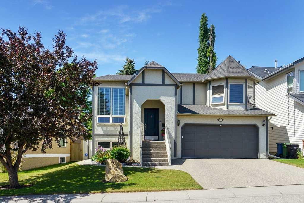 Picture of 187 Strathaven Circle SW, Calgary Real Estate Listing