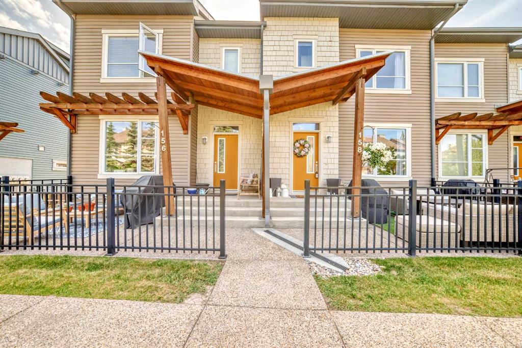 Picture of 158 Chapalina Square SE, Calgary Real Estate Listing
