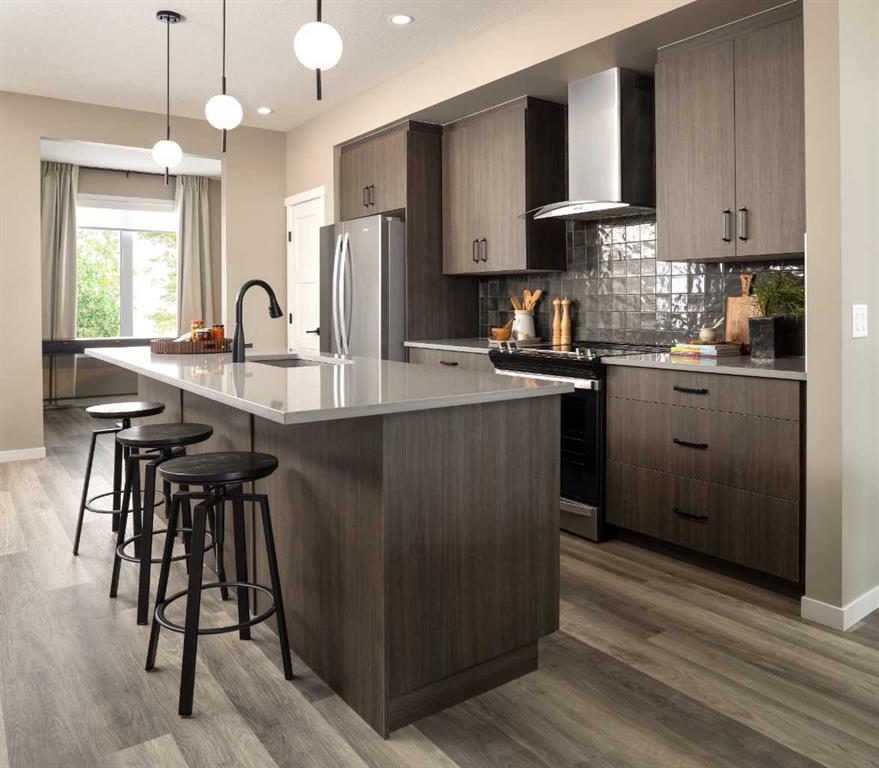 Picture of 1030 Sawgrass Link NW, Airdrie Real Estate Listing