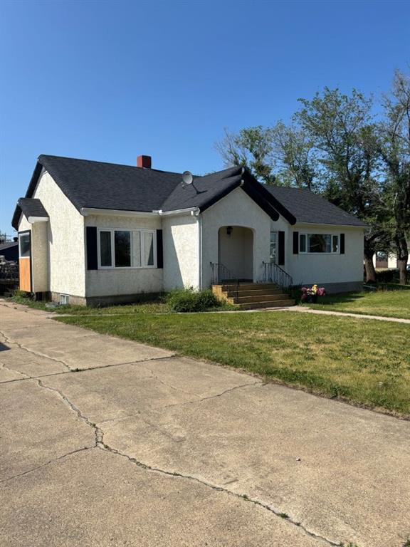 Picture of 5615 49 Avenue , Killam Real Estate Listing