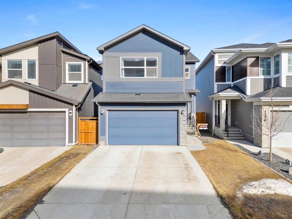 Picture of 132 Wolf Hollow Crescent SE, Calgary Real Estate Listing