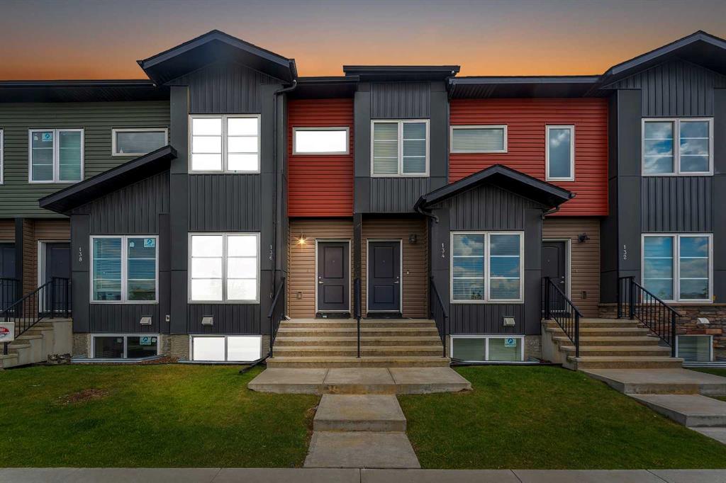 Picture of 136 Red Embers Gate NE, Calgary Real Estate Listing