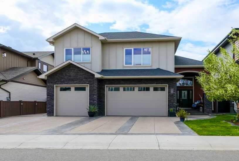 Picture of 15 Stonecrest Point W, Lethbridge Real Estate Listing