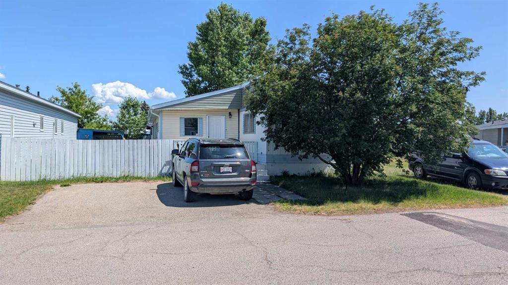 Picture of 210, 5344 76 Street , Red Deer Real Estate Listing