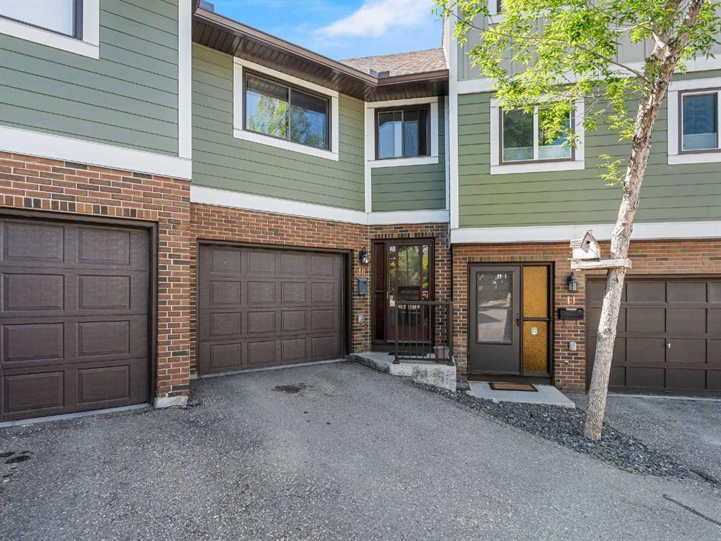 Picture of 10, 8533 Silver Springs Road NW, Calgary Real Estate Listing