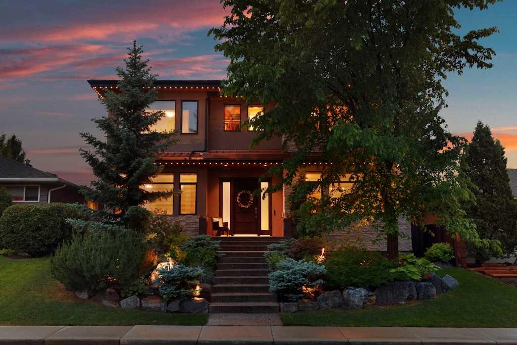 Picture of 4115 15 Street SW, Calgary Real Estate Listing