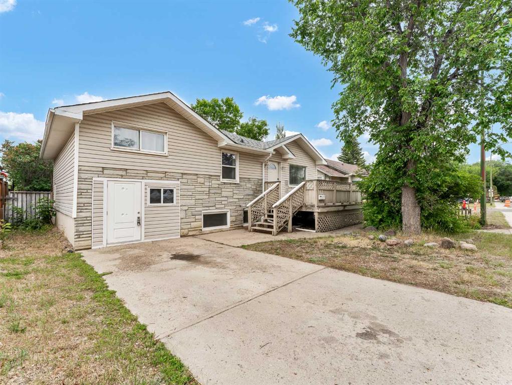 Picture of 112 8 Street SW, Medicine Hat Real Estate Listing