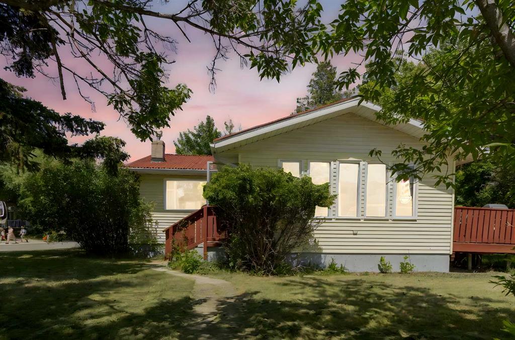 Picture of 344 50A Avenue W, Claresholm Real Estate Listing