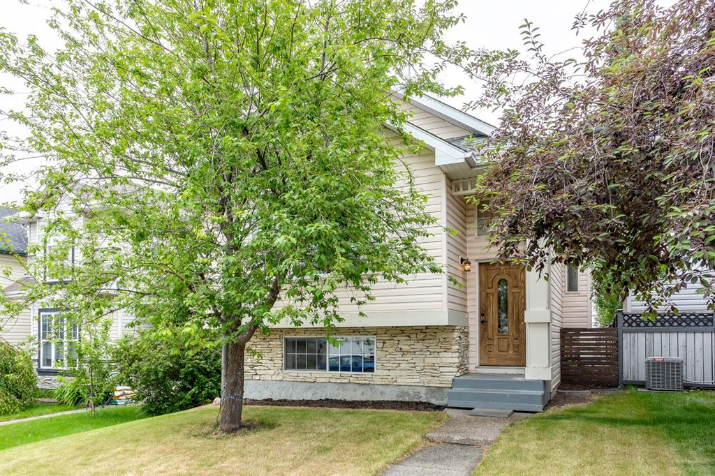 Picture of 137 Hidden Ranch Road , Calgary Real Estate Listing