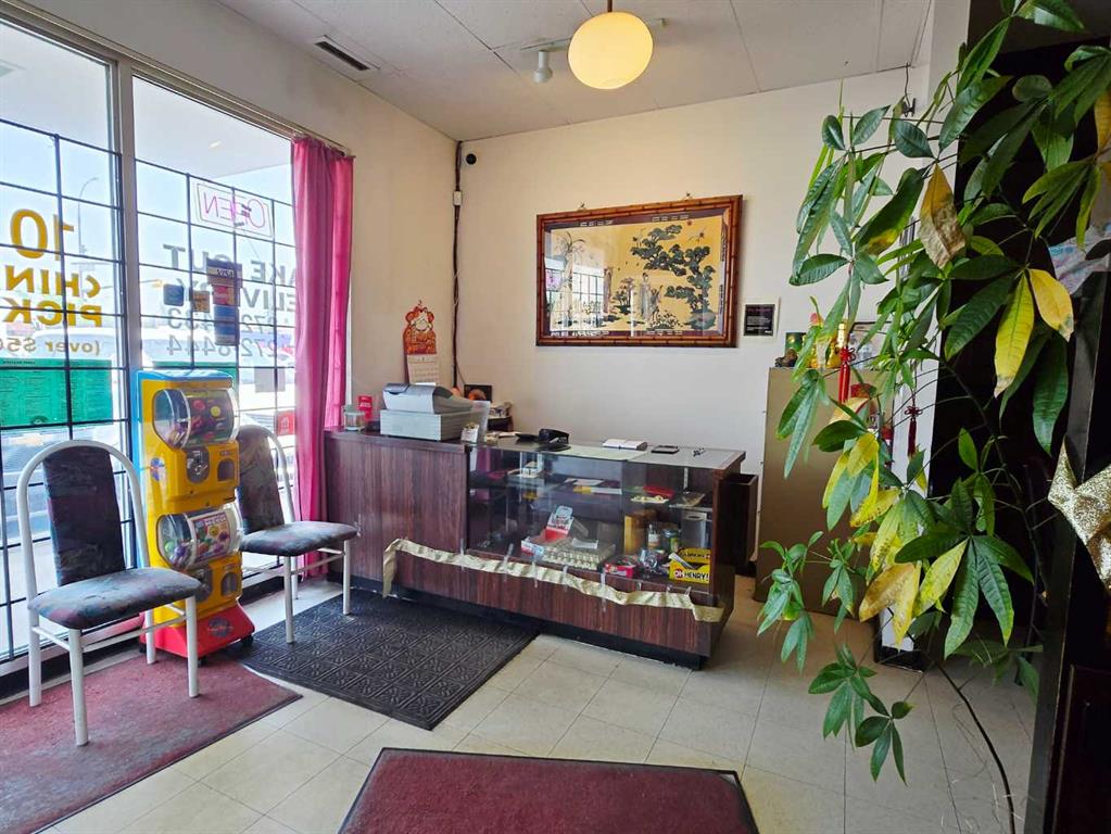 Picture of A, 4707 17 Avenue SE, Calgary Real Estate Listing