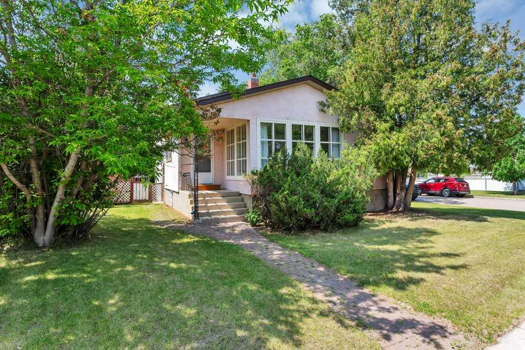 Picture of 4525 Moore Crescent , Red Deer Real Estate Listing