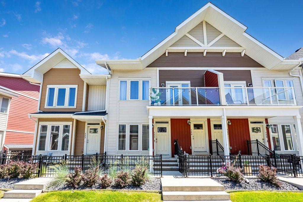 Picture of 131 Auburn Meadows Walk SE, Calgary Real Estate Listing