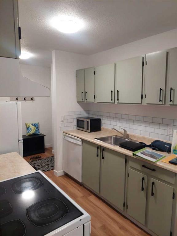 Picture of 103, 440 Columbia Boulevard W, Lethbridge Real Estate Listing