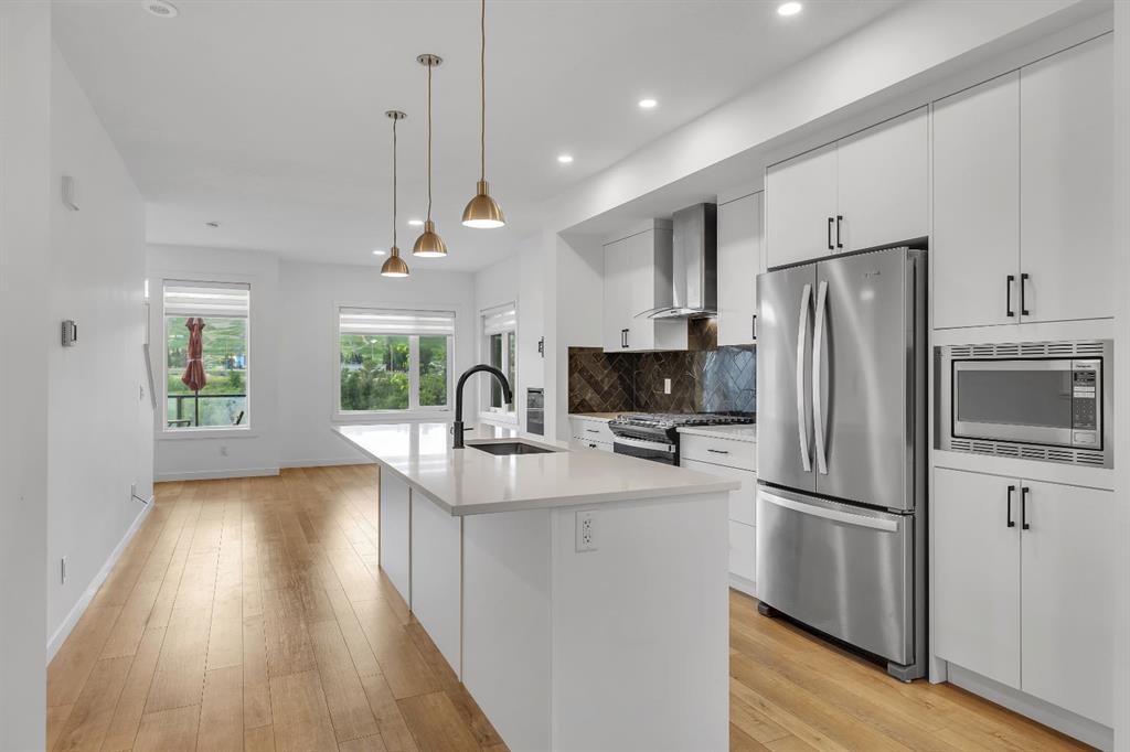 Picture of 169 Greenbriar Place NW, Calgary Real Estate Listing