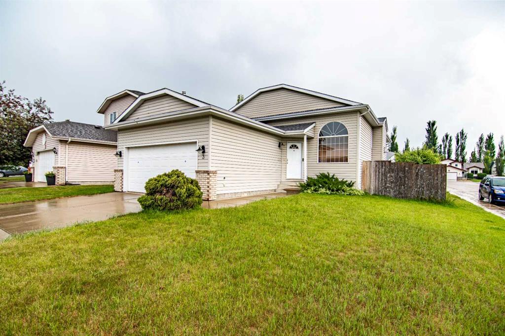 Picture of 3 Doran Crescent , Red Deer Real Estate Listing
