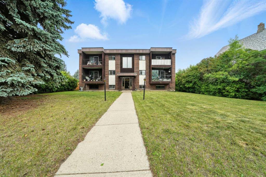 Picture of 1-12, 5326 50 Avenue , Lacombe Real Estate Listing