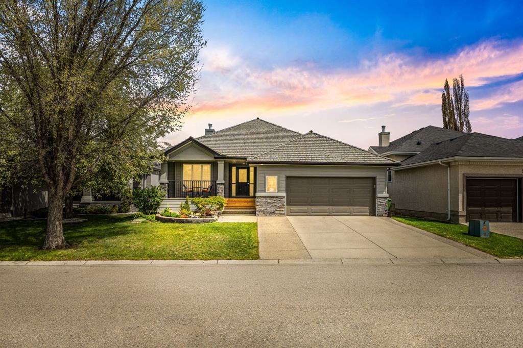 Picture of 54 Valley Ridge Point NW, Calgary Real Estate Listing