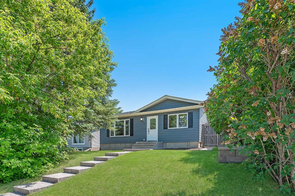 Picture of 92 Macewan Park Road NW, Calgary Real Estate Listing