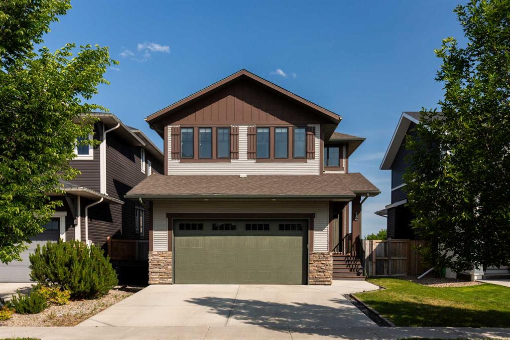 Picture of 120 Cabot Landing W, Lethbridge Real Estate Listing