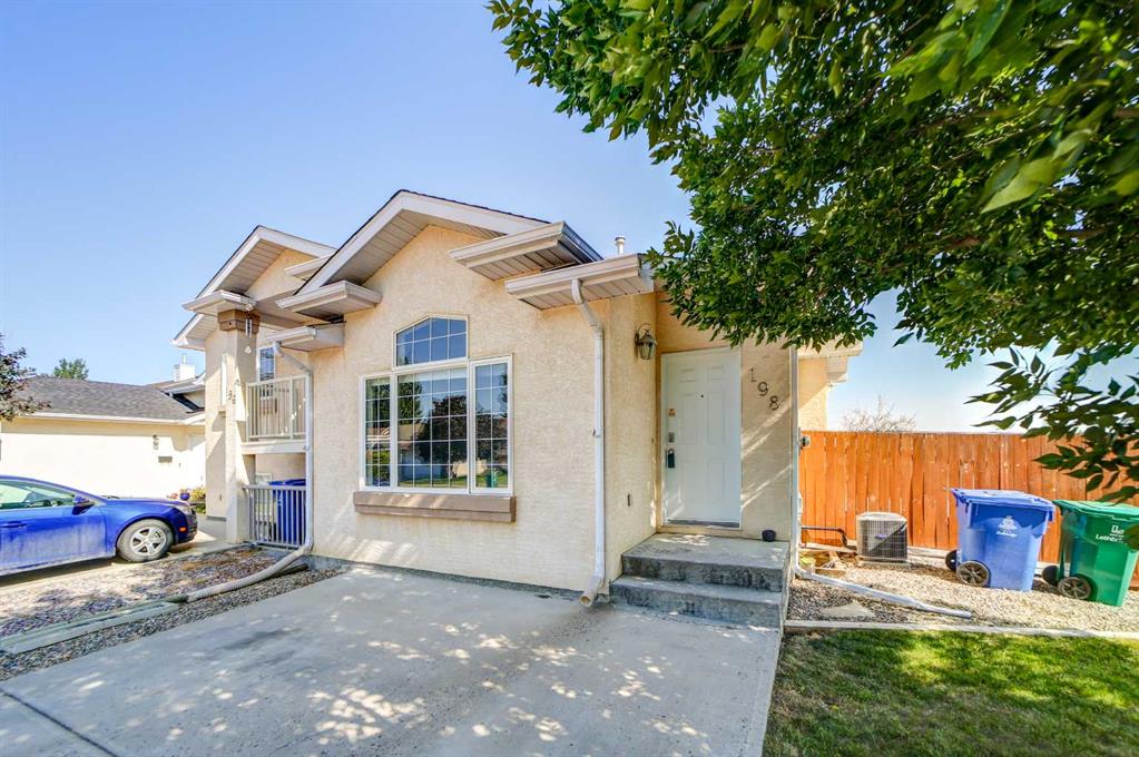 Picture of 198 Cougar Way N, Lethbridge Real Estate Listing