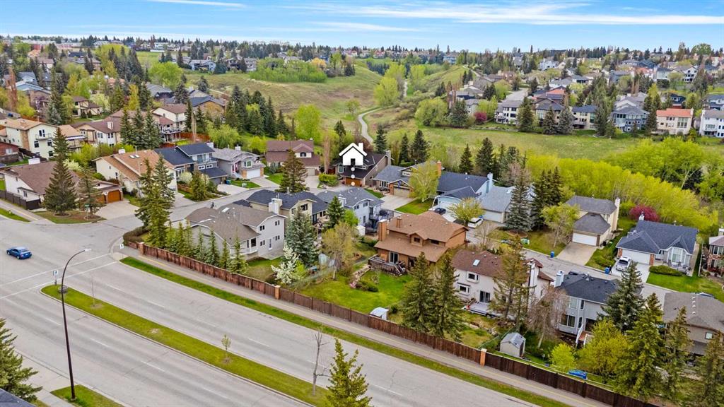 Picture of 111 Edgebyne Crescent NW, Calgary Real Estate Listing