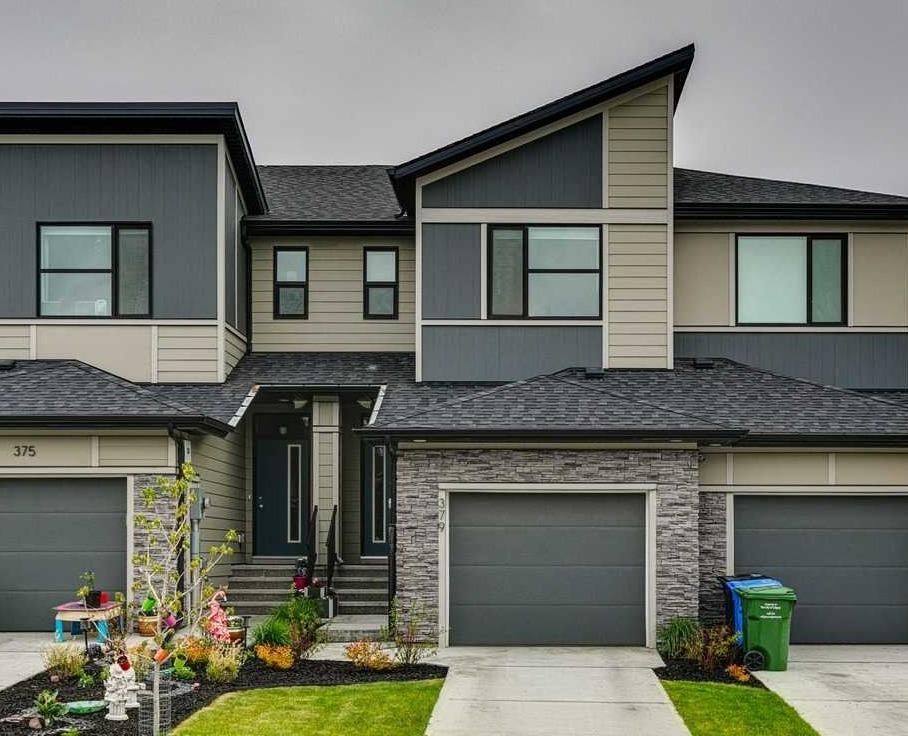 Picture of 379 Wolf Creek Manor SE, Calgary Real Estate Listing