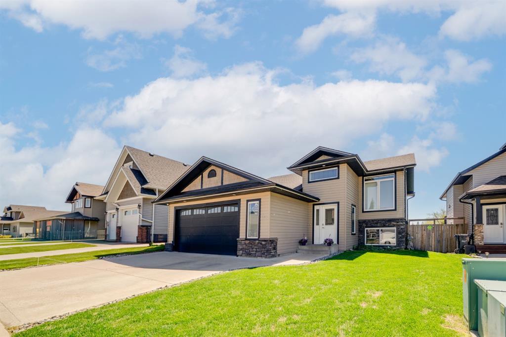 Picture of 20 Heartland Crescent , Penhold Real Estate Listing