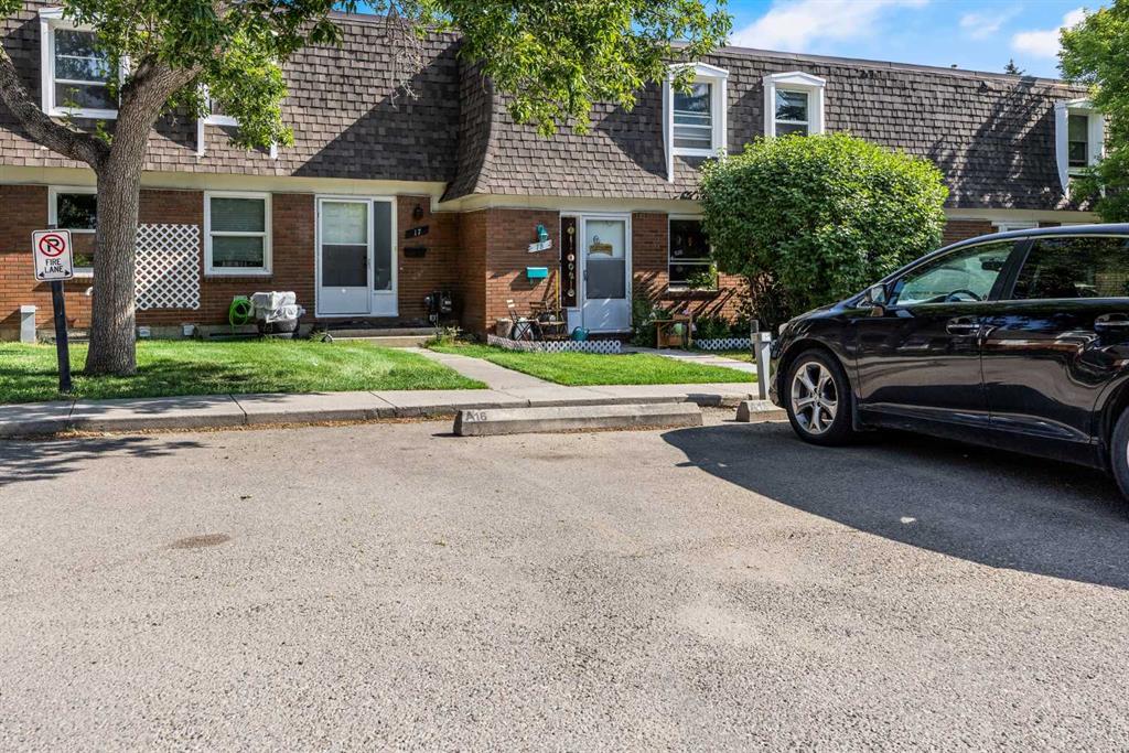 Picture of 16, 330 Canterbury Drive SW, Calgary Real Estate Listing