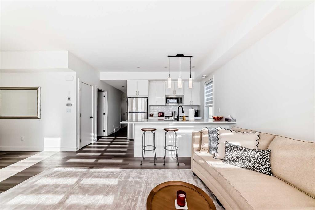 Picture of 165, 2117 81 Street SW, Calgary Real Estate Listing