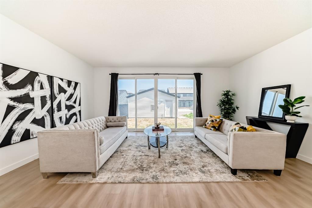 Picture of 516 Chinook Winds Gardens SW, Airdrie Real Estate Listing