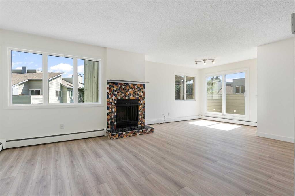 Picture of 3315, 80 Glamis Drive SW, Calgary Real Estate Listing