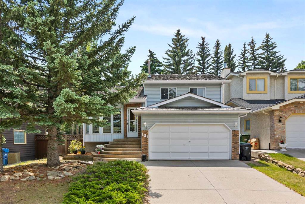 Picture of 131 Stratton Crescent SW, Calgary Real Estate Listing