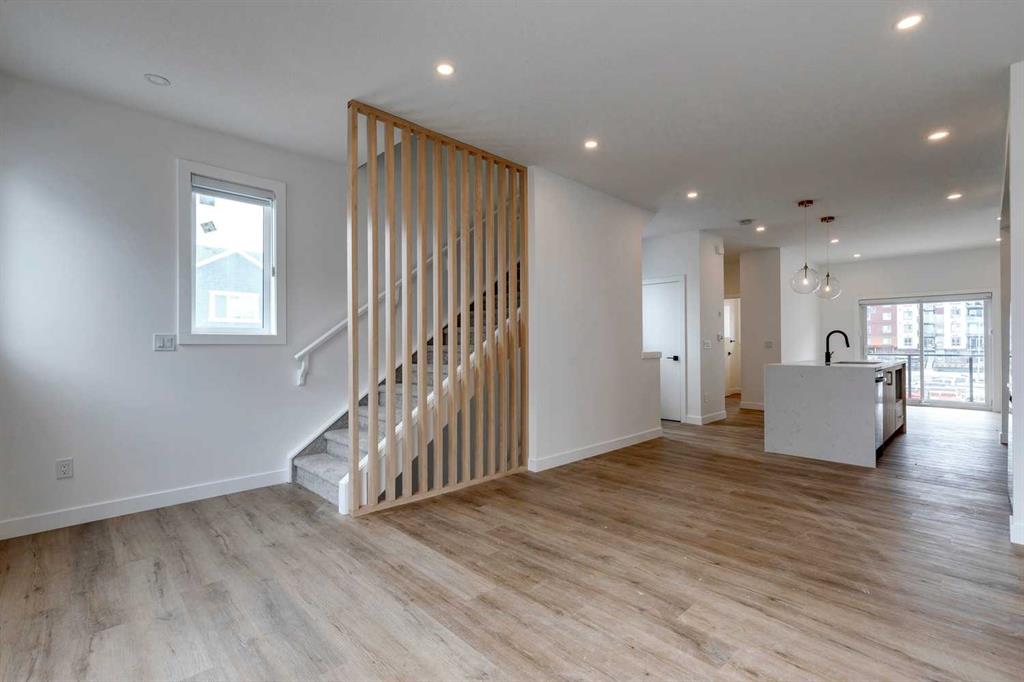 Picture of 16, 903 Mahogany Boulevard SE, Calgary Real Estate Listing