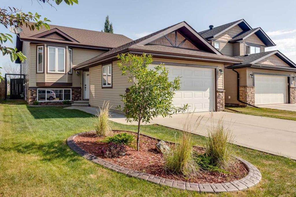 Picture of 109 Churchill Place , Blackfalds Real Estate Listing