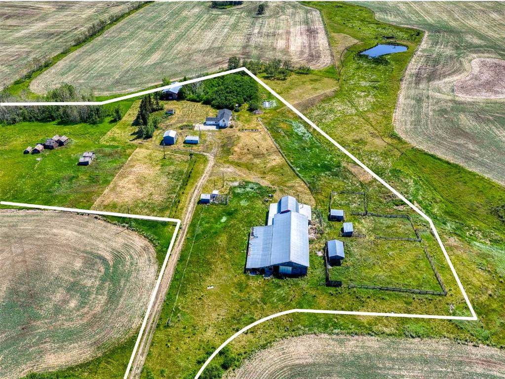 Picture of 325031 RGE RD 255  , Rural Kneehill County Real Estate Listing