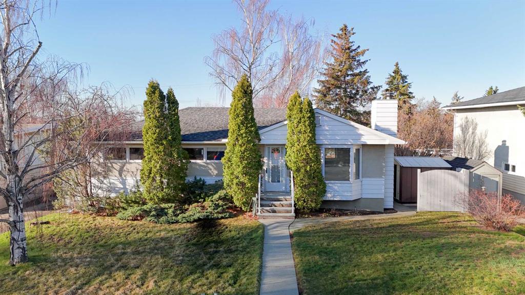 Picture of 43 Canyon Drive NW, Calgary Real Estate Listing