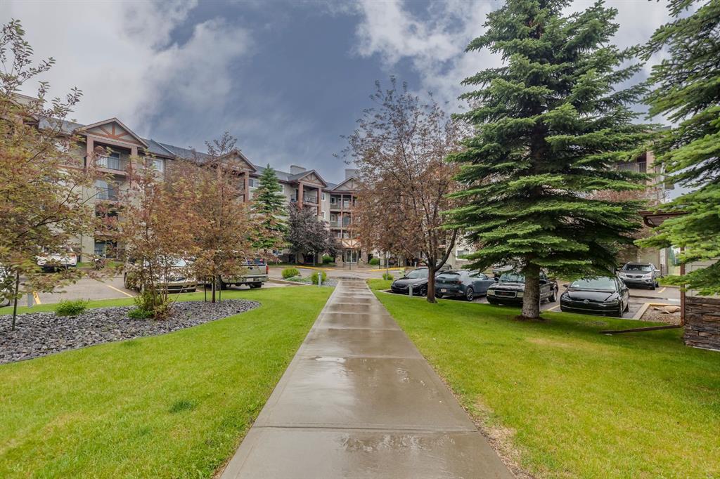 Picture of 1114, 12 Ironside Street , Red Deer Real Estate Listing