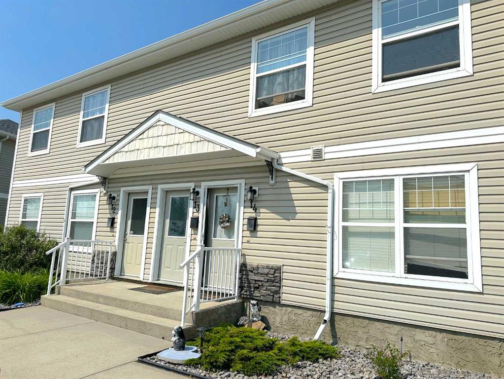 Picture of 13, 20 Jacobs Close , Red Deer Real Estate Listing