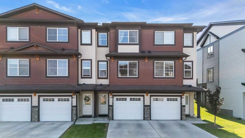 Picture of 213 Sage Hill Grove NW, Calgary Real Estate Listing
