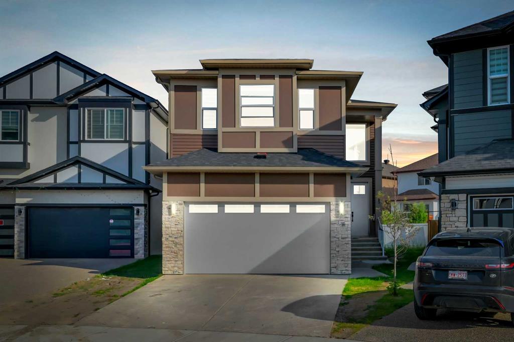 Picture of 167 Saddlecrest Grove NE, Calgary Real Estate Listing