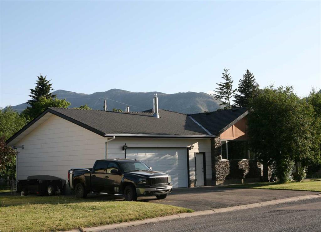 Picture of 2429 211 Street , Bellevue Real Estate Listing