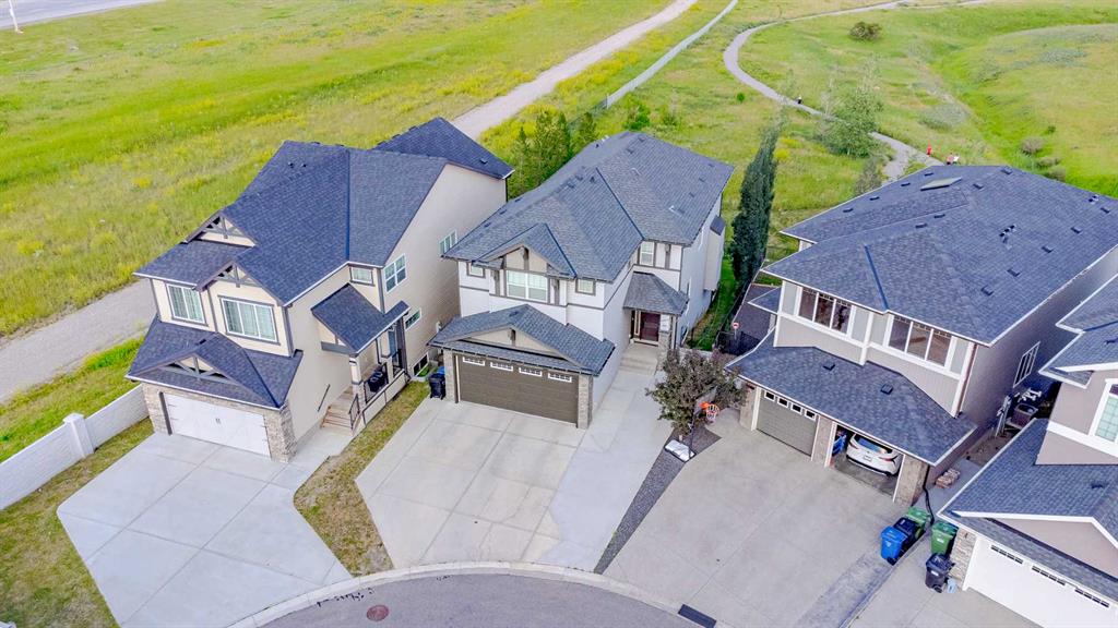 Picture of 208 Panton Road NW, Calgary Real Estate Listing