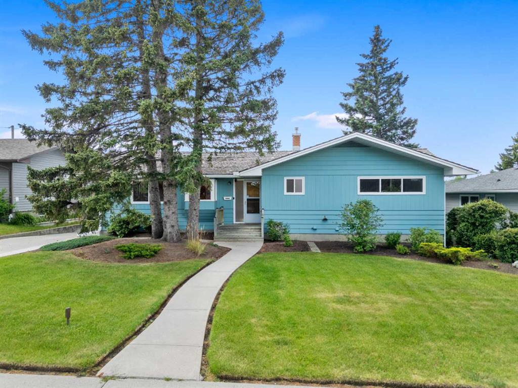 Picture of 21 Glenview Crescent SW, Calgary Real Estate Listing