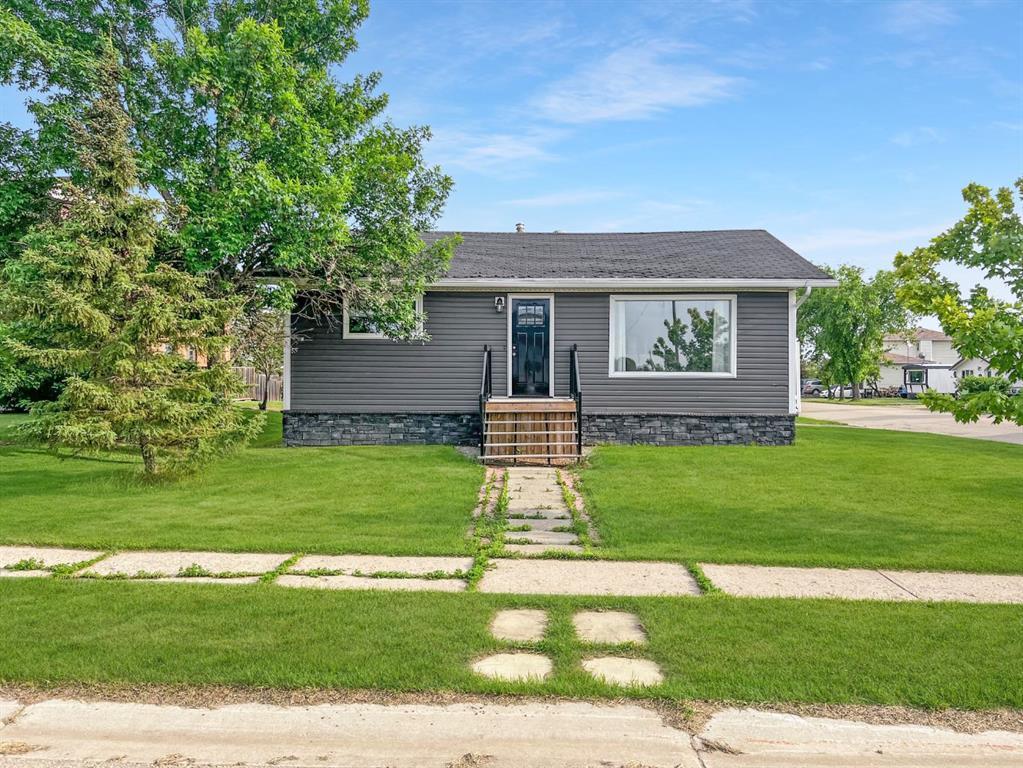 Picture of 5 1 Avenue SW, Falher Real Estate Listing