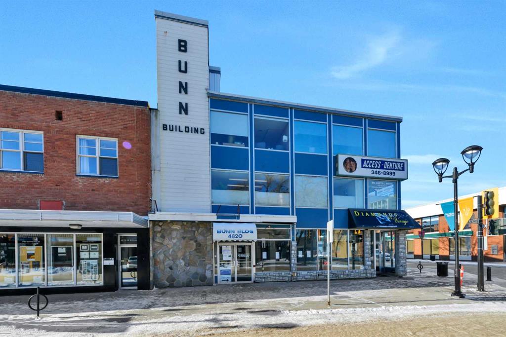 Picture of 4, 4820 50 Avenue , Red Deer Real Estate Listing